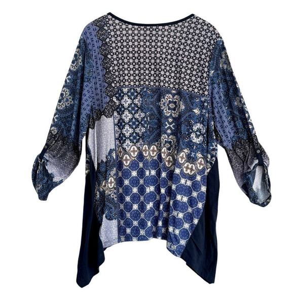 Catherines Top 3X Blouse Lightweight Casual Stretch Tunic 3/4 Sleeves Geometric - Picture 2 of 6